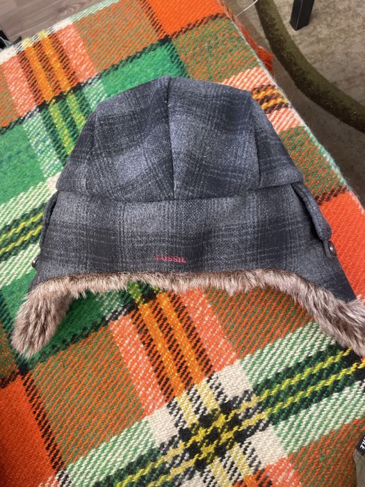 Пухена ушанка “Fossil”