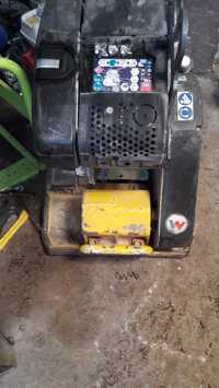 Inchiriez  placa compactor 200kg