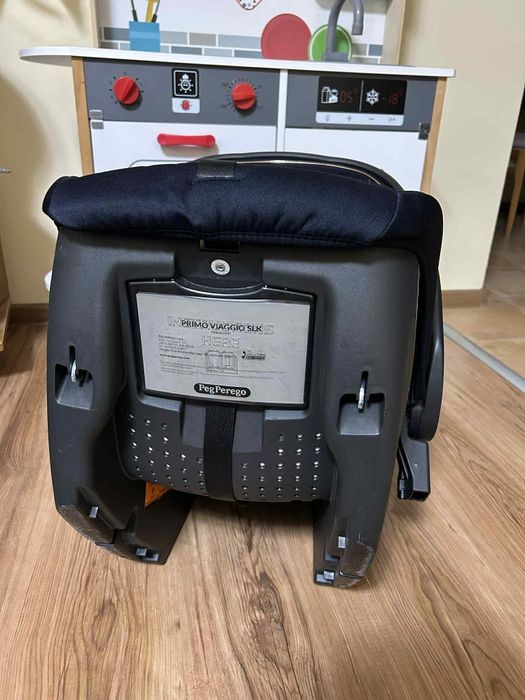 Столче - кошница за кола Peg Perego PRIMO VIAGGIO SLK