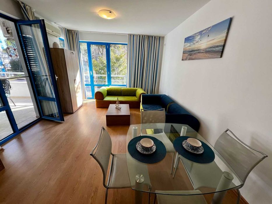 Продава се Двустаен апартамент в к.к. Слънчев бряг - 72 кв.м за 1181 €/кв.м - Снимка #2