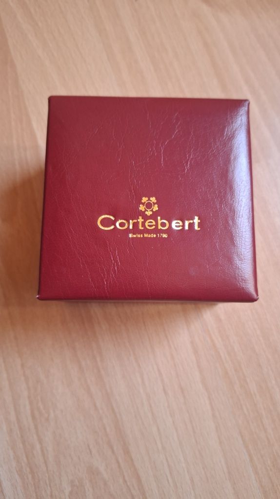 НОВ Cortebert  Марков Дамски Часовник