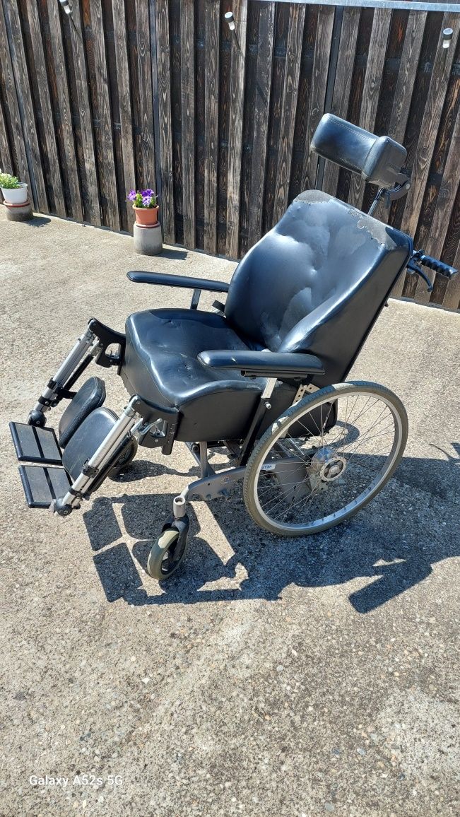 Scaun persoane cu dizabilitati