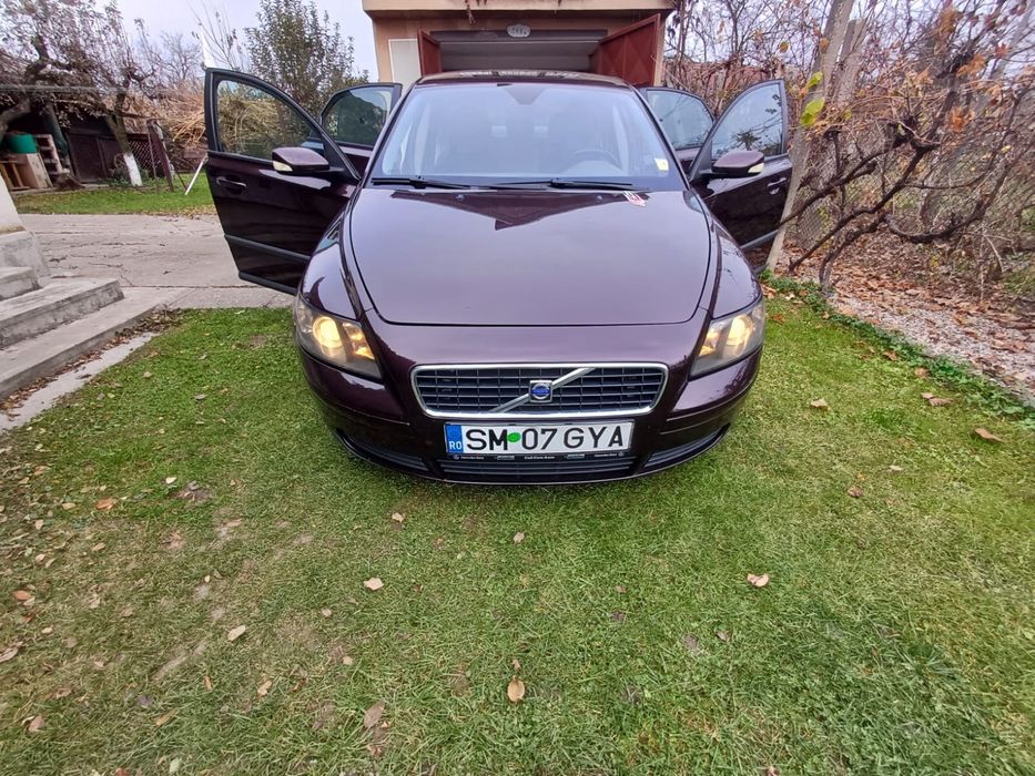 Vând autoturism Volvo S40, motorină, burgundy
