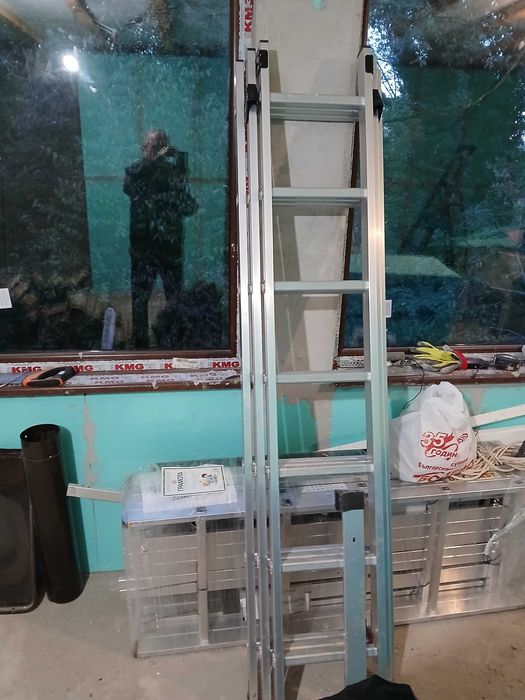 Алуминиева стълба трираменна седем стъпала