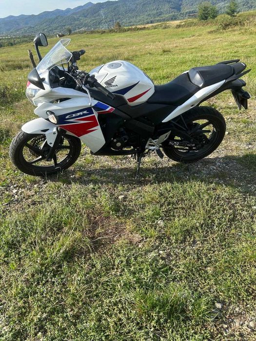 Honda CBR 125 cmc, în stare excepțională