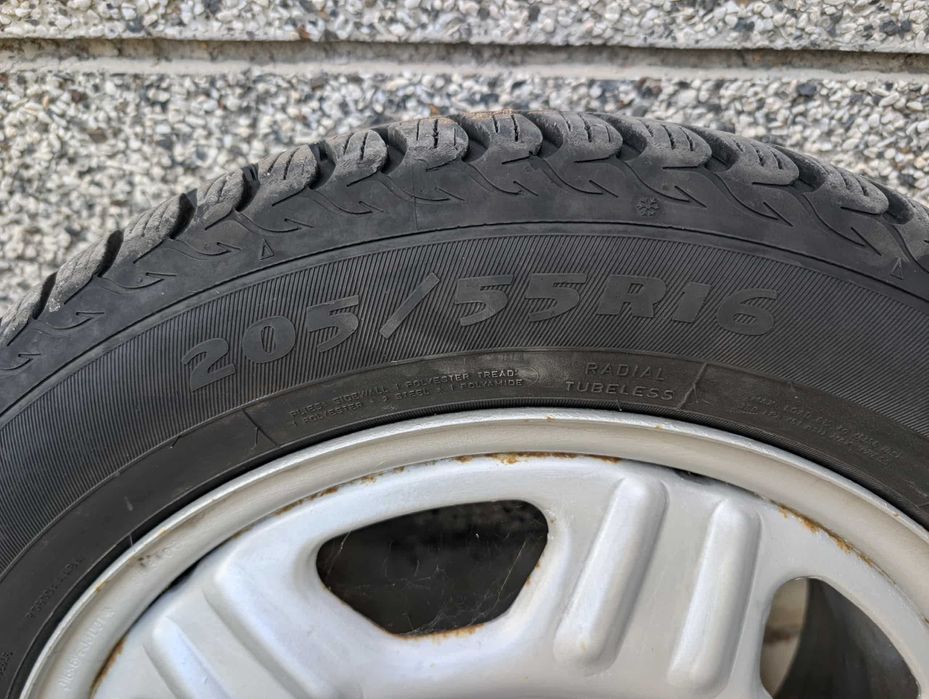 джанти със зимни гуми 16 цола от Honda FR-V