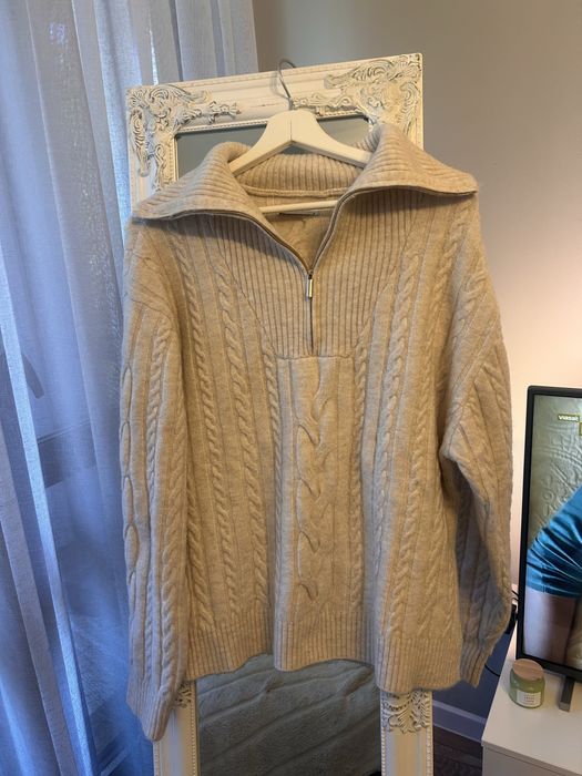 Пуловери на Mango, Zara, H&M и други