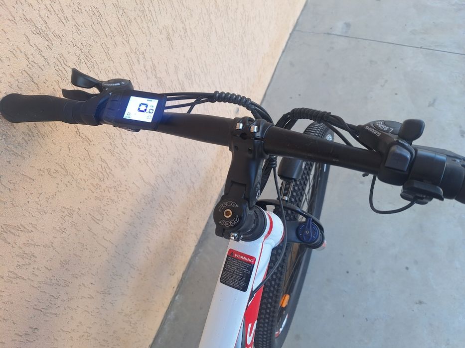 Bicicleta electrica cu acceleratie