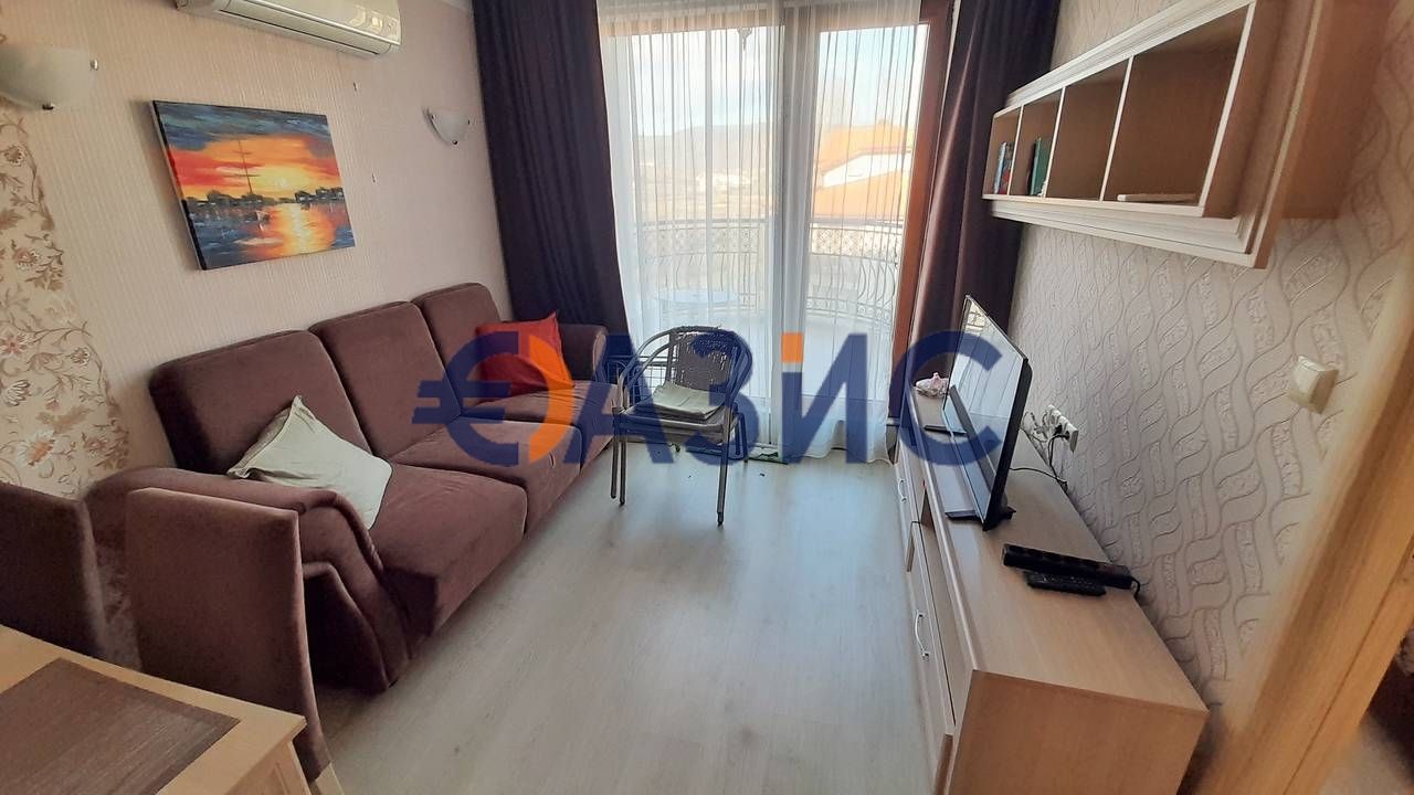 Продава се Двустаен апартамент в к.к. Слънчев бряг - 48 кв.м за 1386 €/кв.м - Снимка #3