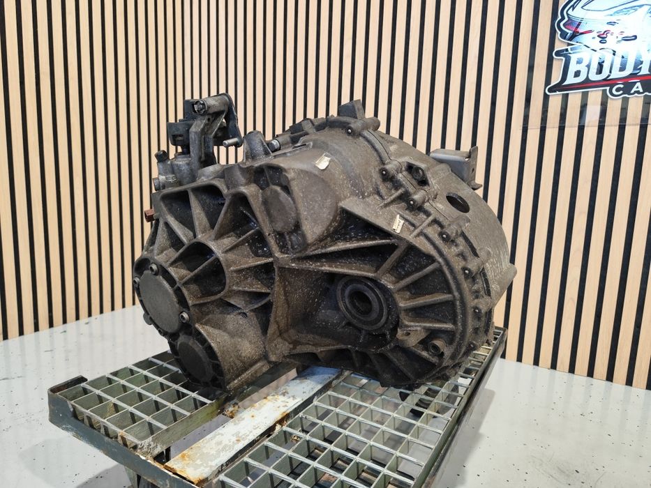 Cutie manuala 6 trepte tracțiune față vw crafter 2018. 2.0tdi cod: TWP