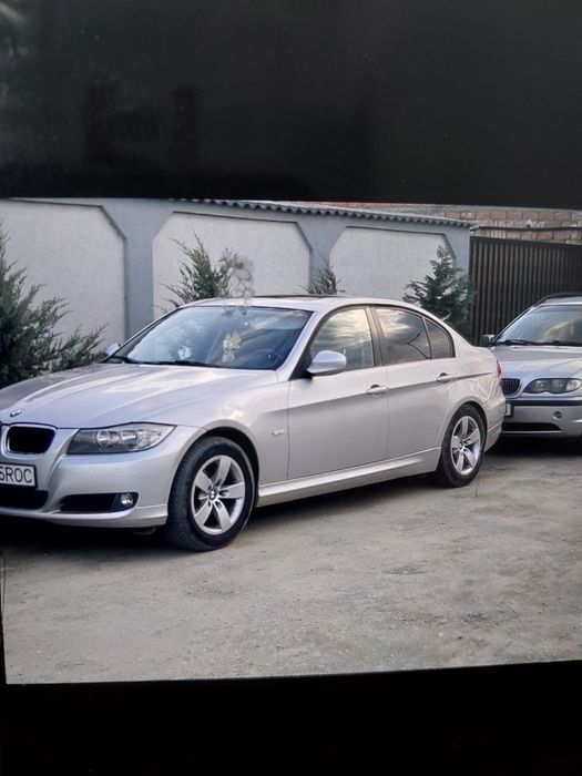 Vând sau schimb BMW an fabricație 2010