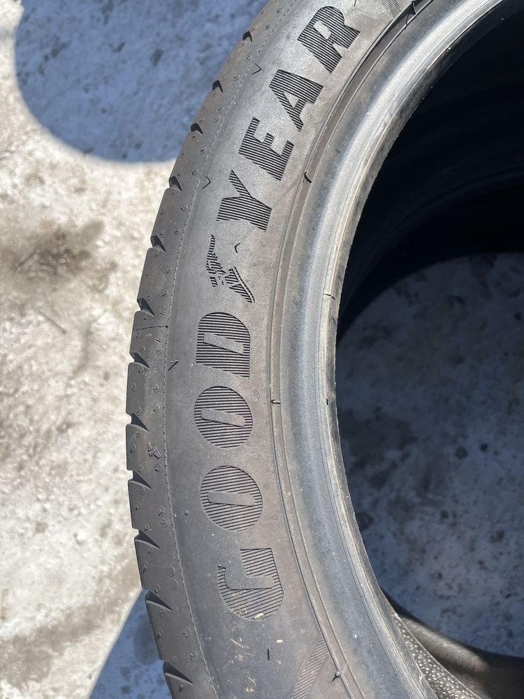 Летни гуми 285/40/21