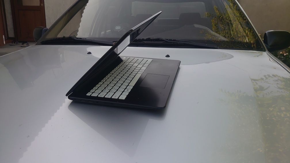 Ноутбук ASUS X502CA
