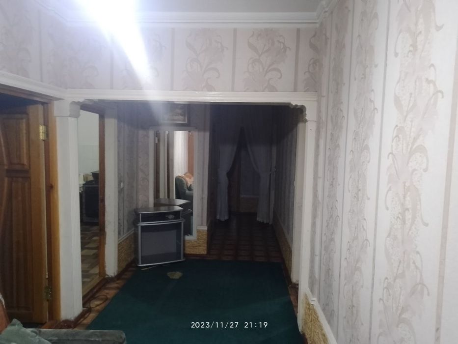 Azronga srochna dom 4  xona 108 kvadrat