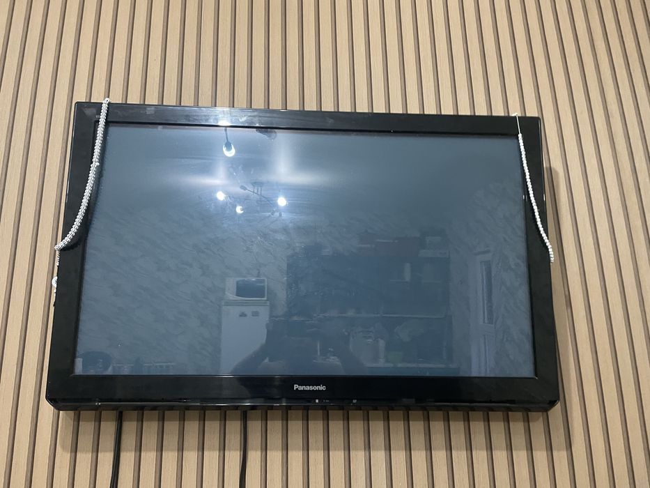 На продаже стиралка,газ плита,пылесос,телевизор с приставкой