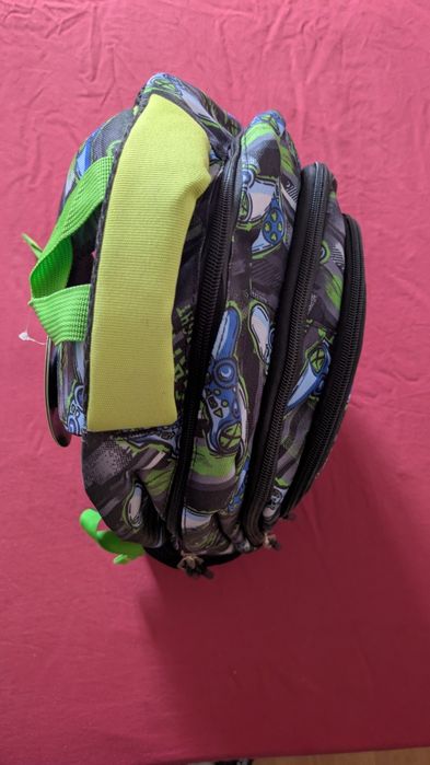 Ghiozdan 41 cm nou