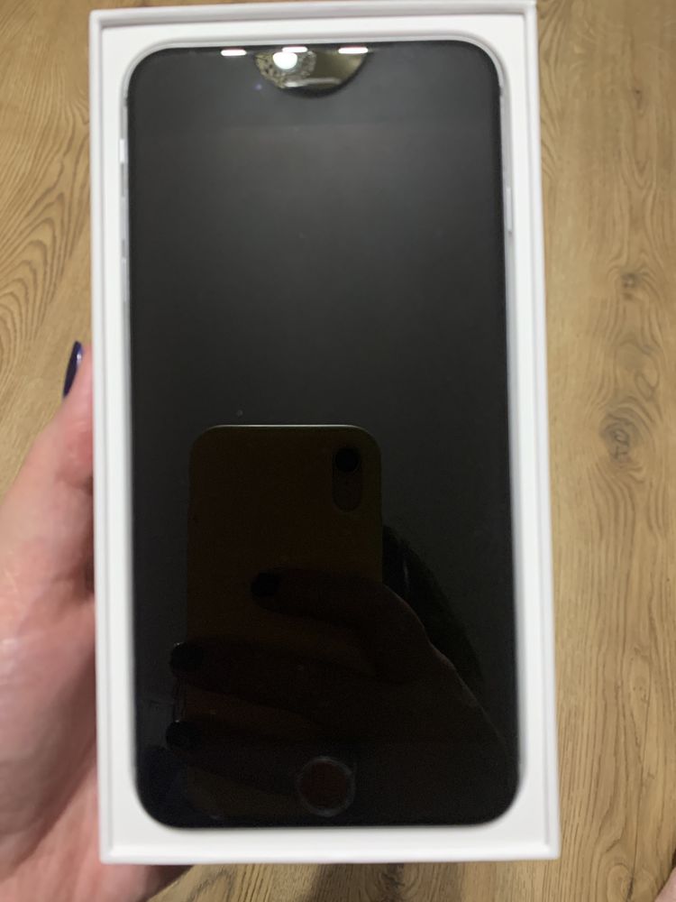 Vand Iphone 6S Plus, 32Gb, impecabil. Casti incluse