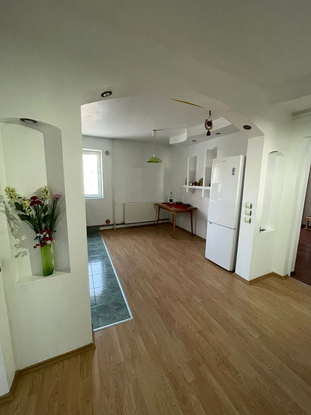 Apartament de inchiriat, cu doua camere