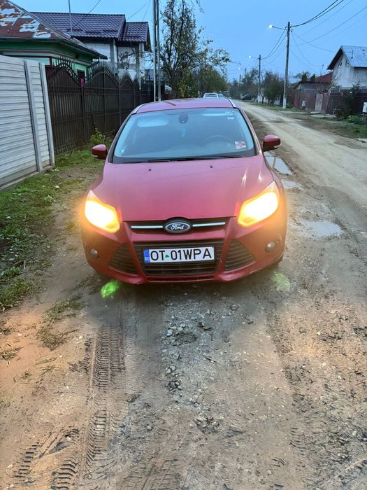 Vând sau schimb Ford focus și passat b6