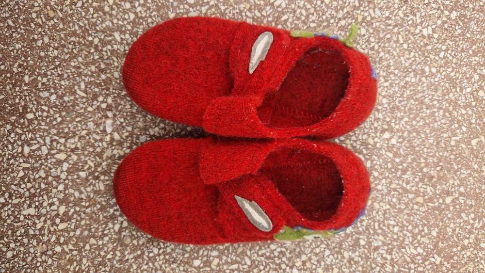 papuci de casa Living Kitzbuhel, marimea 30, rosu