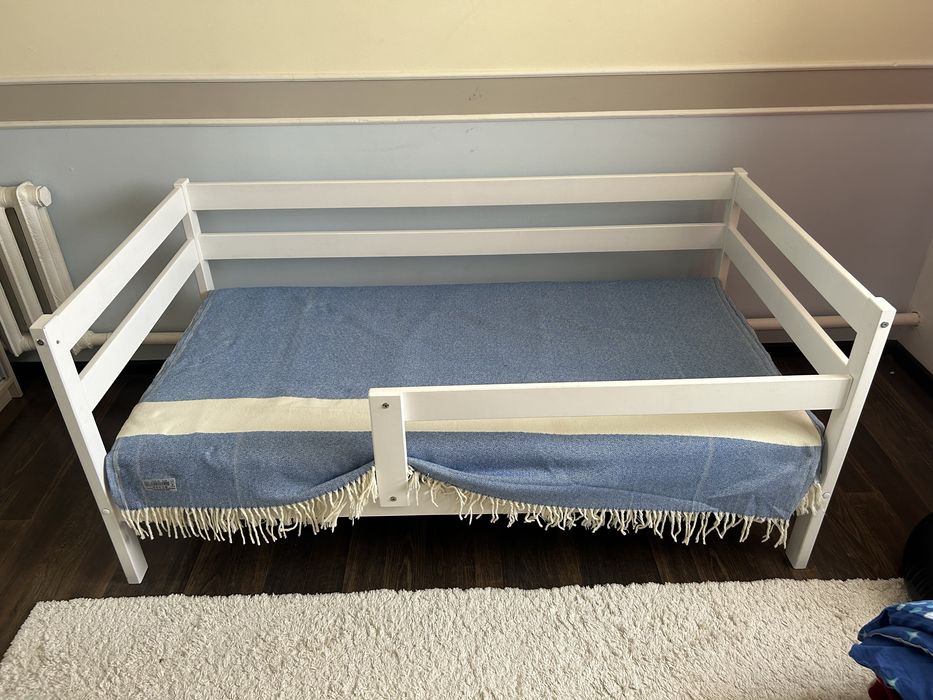 Продаю детский кровать.