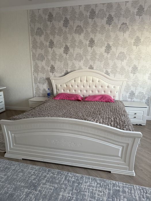 Срочно продам спальный гарнитур