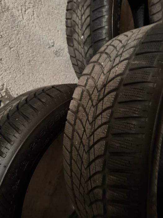 Зимни гуми DUNLOP 215/55/18
