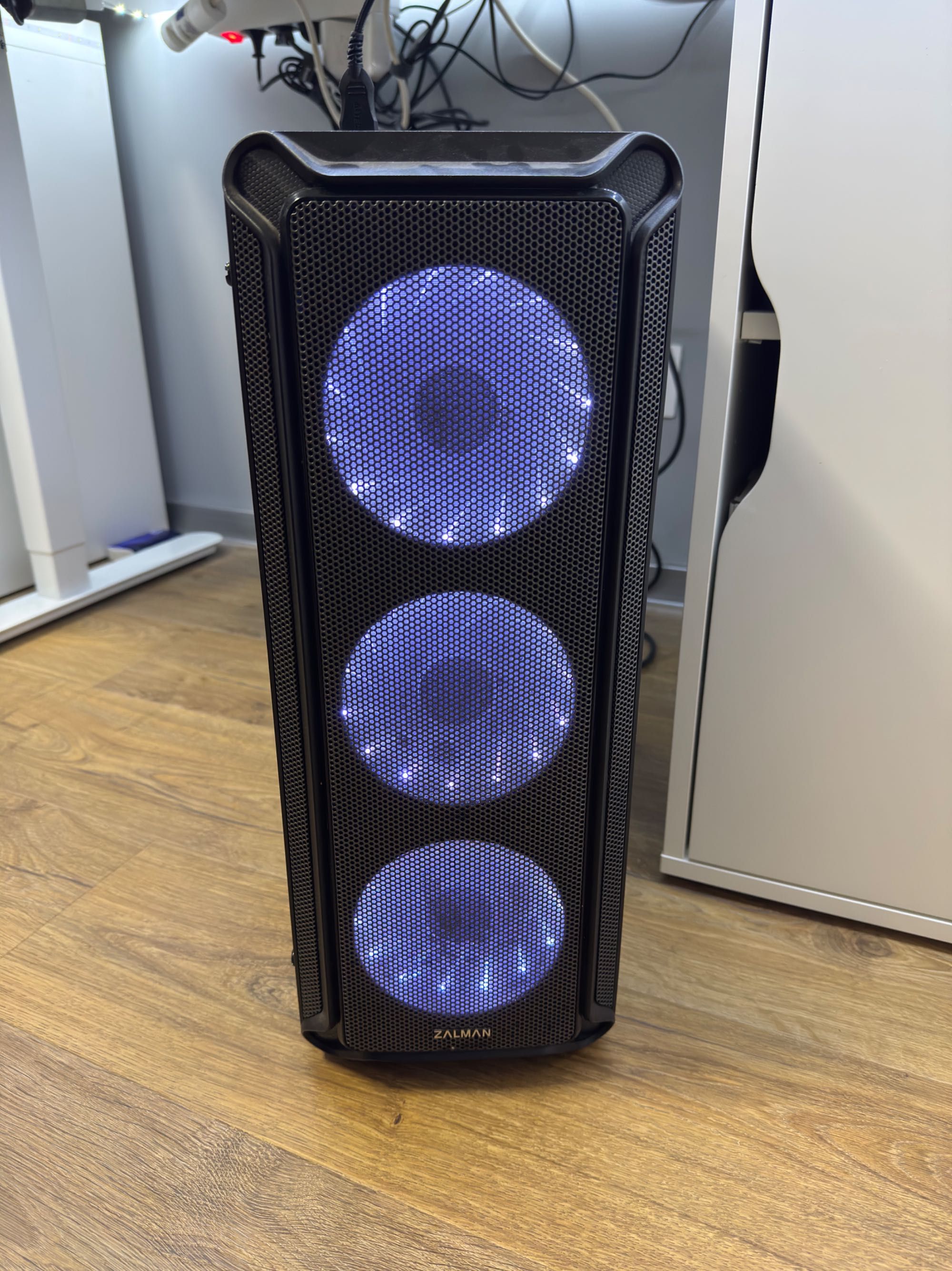 Настолен компютър GPU 6700XT CPU Ryzen 5 3600 4.2GHz