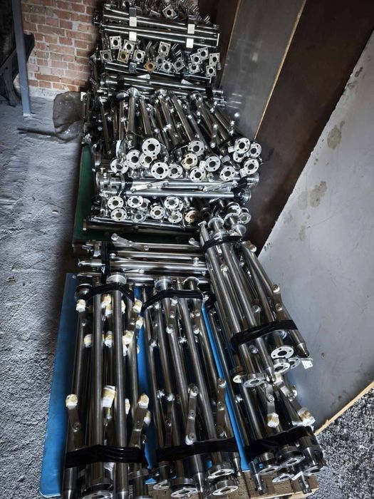 Парапети и колонко неръждавейка за тераси и стълбища