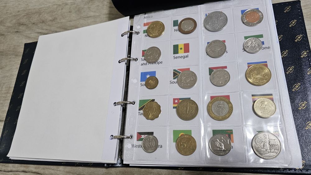 Colecție Unicat cu 232 Monede (MS, AU, XF, VF) în clasor Numis