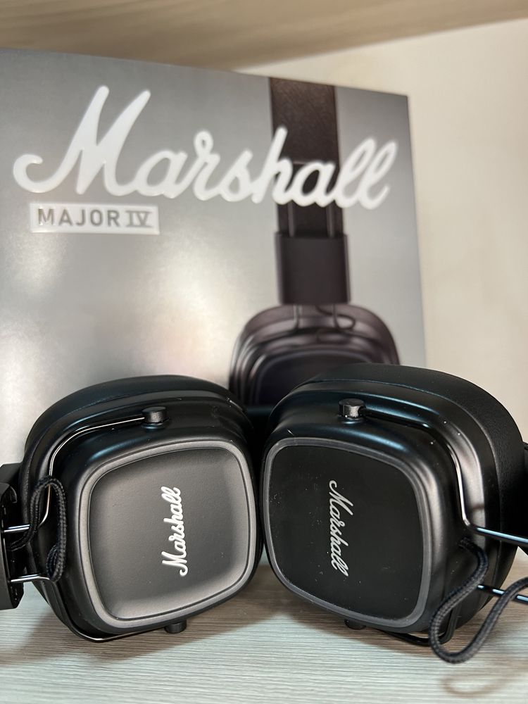 Наушник Marshall , Наушник Маршалл