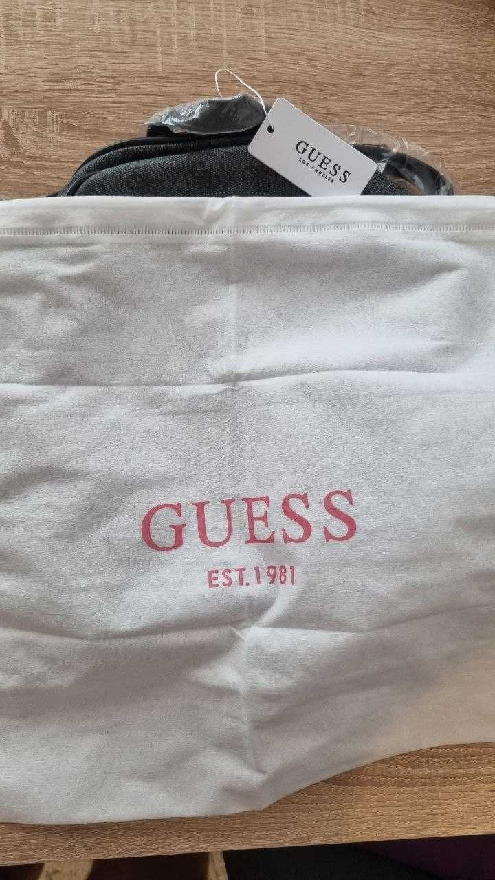 Дамска раница GUESS Manhattan