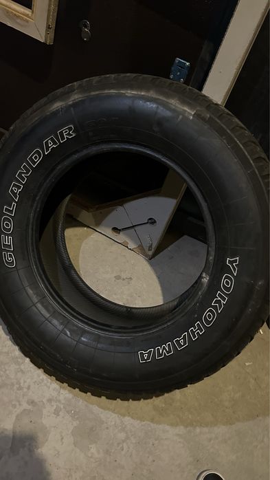 Резина Б/у для тойоты прада, двухсотки