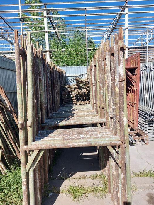 Vand loturi de schela metalica  si popi metali