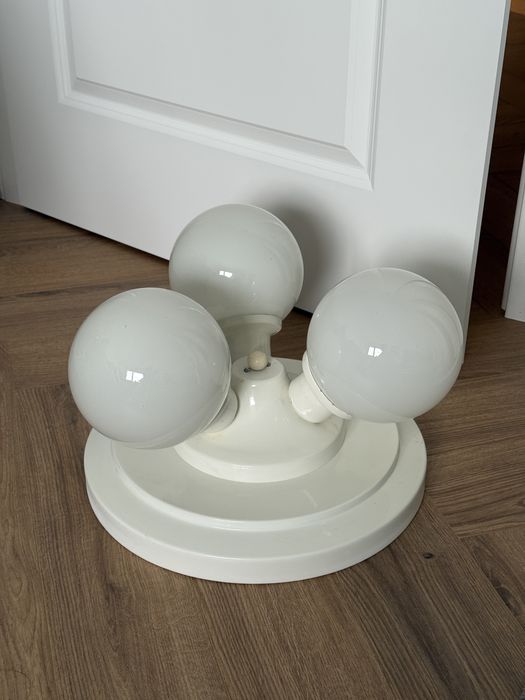 Plafoniera cu 3 globuri,  35cm diametru total