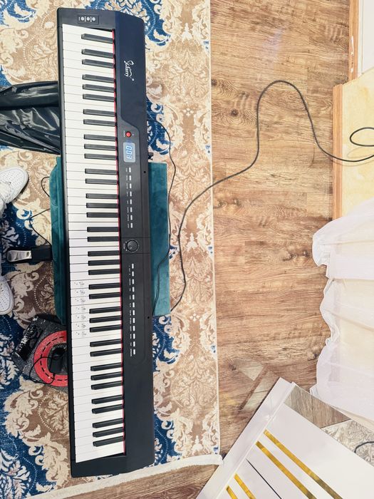 Orgă 88 taste cu husa si pedala de metal