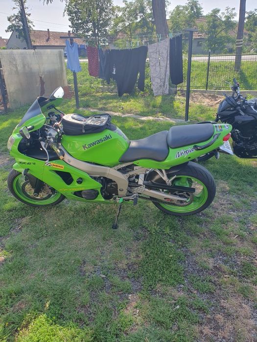 Kawasaki Ninja zx6r