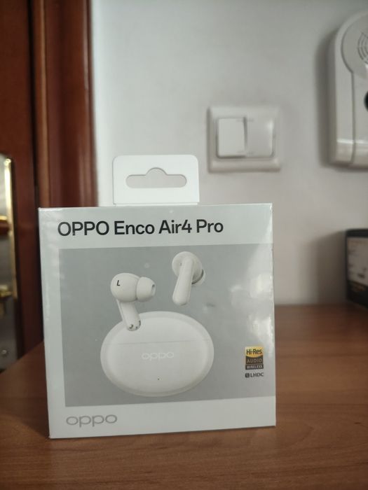 Căști wireless sigilate, OPPO Enco Air4 Pro. Preț fix: 150 Ron.