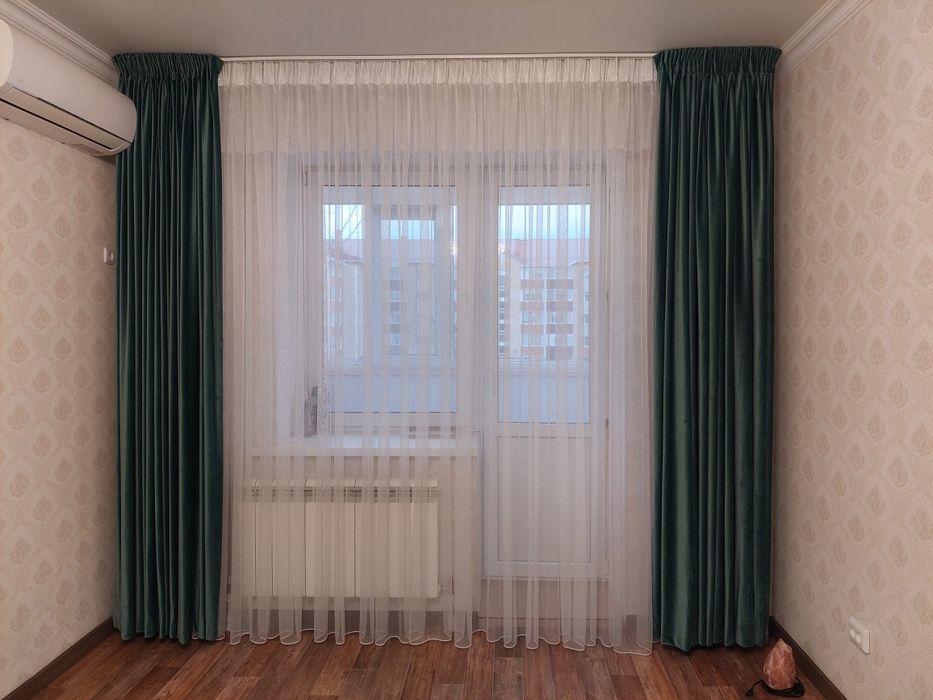 Продам шторы в хорошом сост.