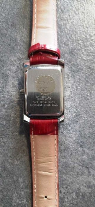 Ceas de mana  Adrienne