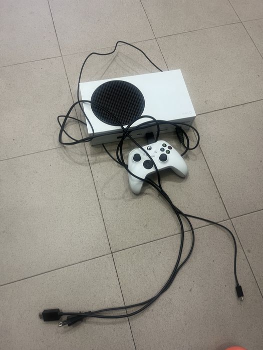 Xbox 256 gb perfect functional