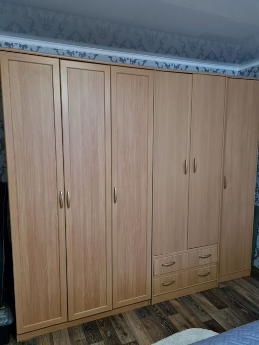 Продам шкафы в отличном состоянии