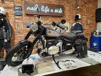 BMW R 18