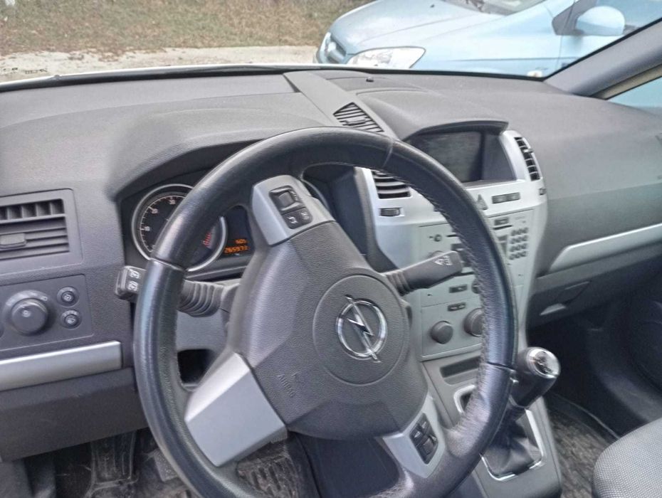 Vand Opel Zafira B, 125 CP, 2009, E5,7 locuri