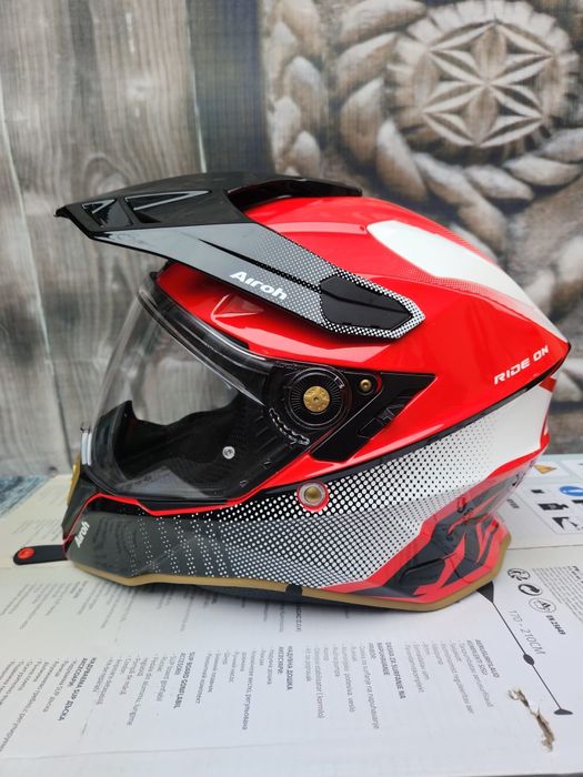 Vând casca moto Airoh Commandet Progresa Red Gloss XL 61-62