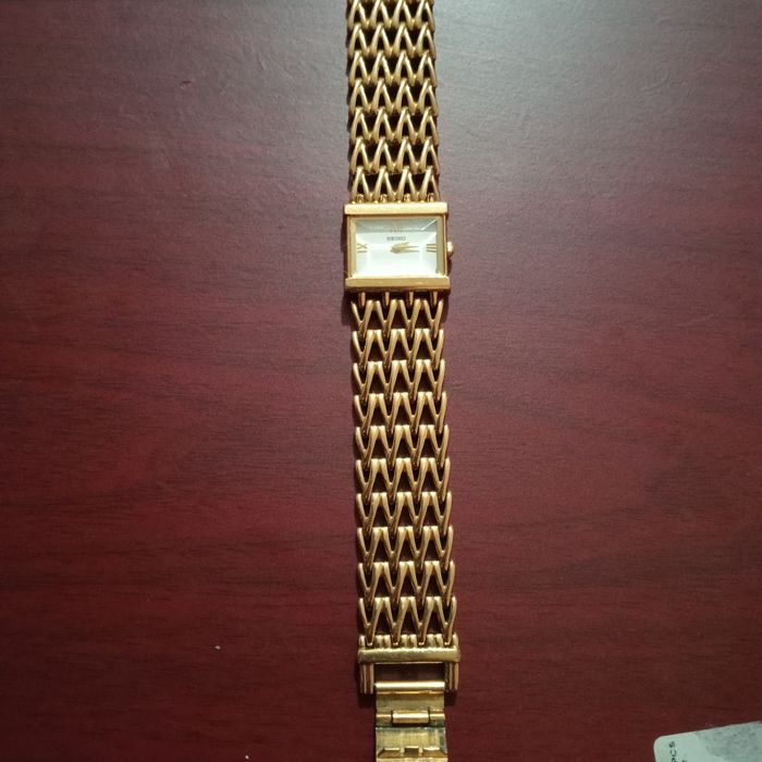 Ceas de dama Seiko preț 150 predare personala București