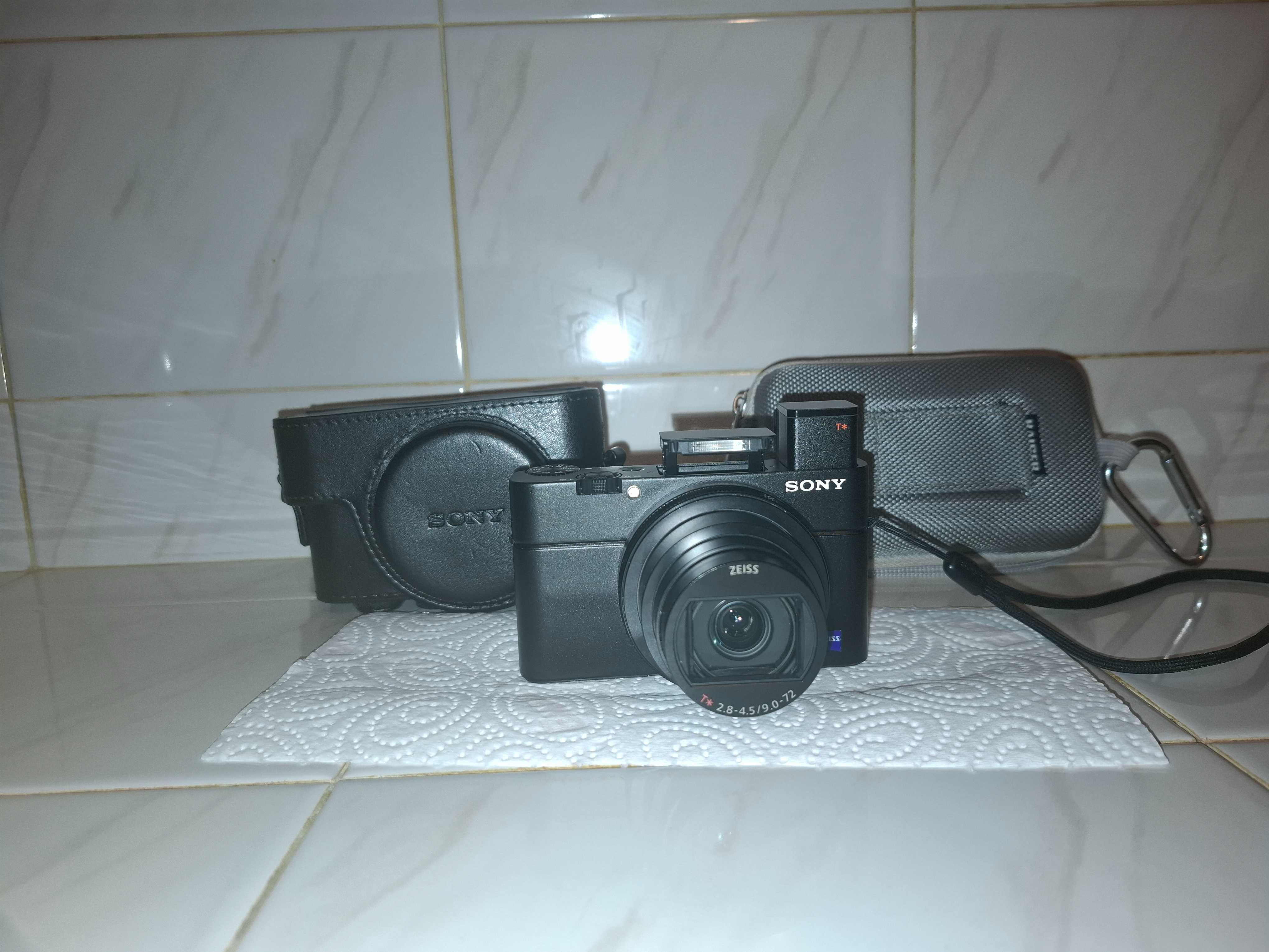 Фотоапарат Sony RX100 VI