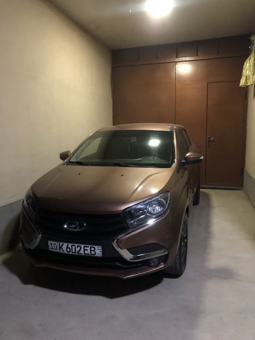 Lada Xray sotiladi srochno sotiladi