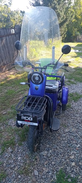 Vând triciclu electric RDB SINOE