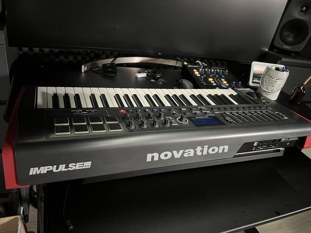 Novation Impulse 49 clapa MIDI